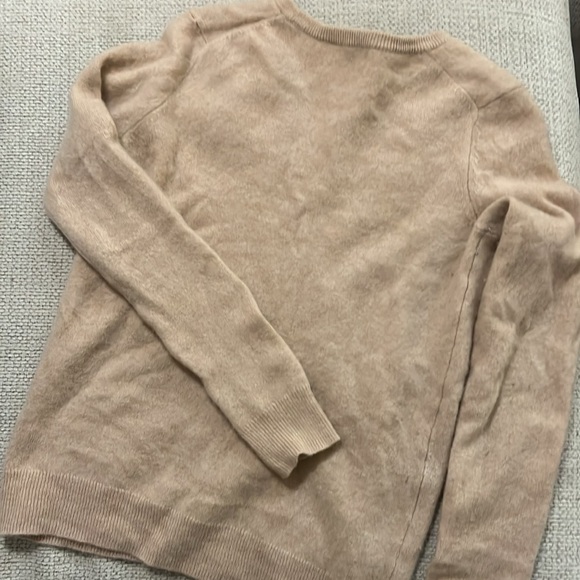 Bloomingdale’s Cashmere Sweater Cream colored - Picture 3 of 3